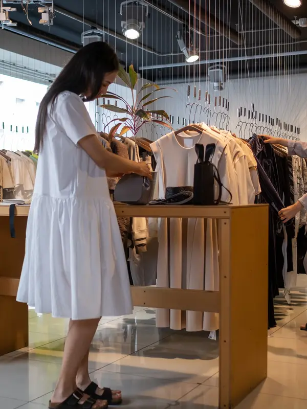 Retail and E-commerce technology and marketing by Precision Pulse
